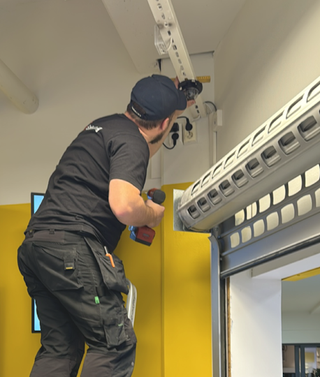 Montering av Axis kamera på Jessheim